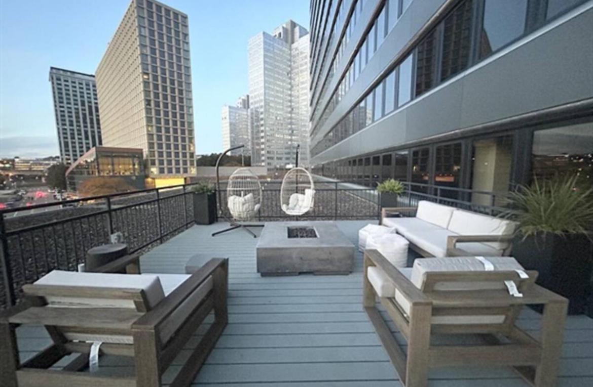 Vibrant Luxury Prime Location 24-7 Onsite Parking Gym Lounge Apartment พิตต์สเบิร์ก ภายนอก รูปภาพ